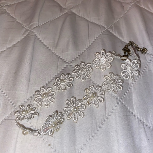 Really cute chockers different styles - Picture 6 of 6